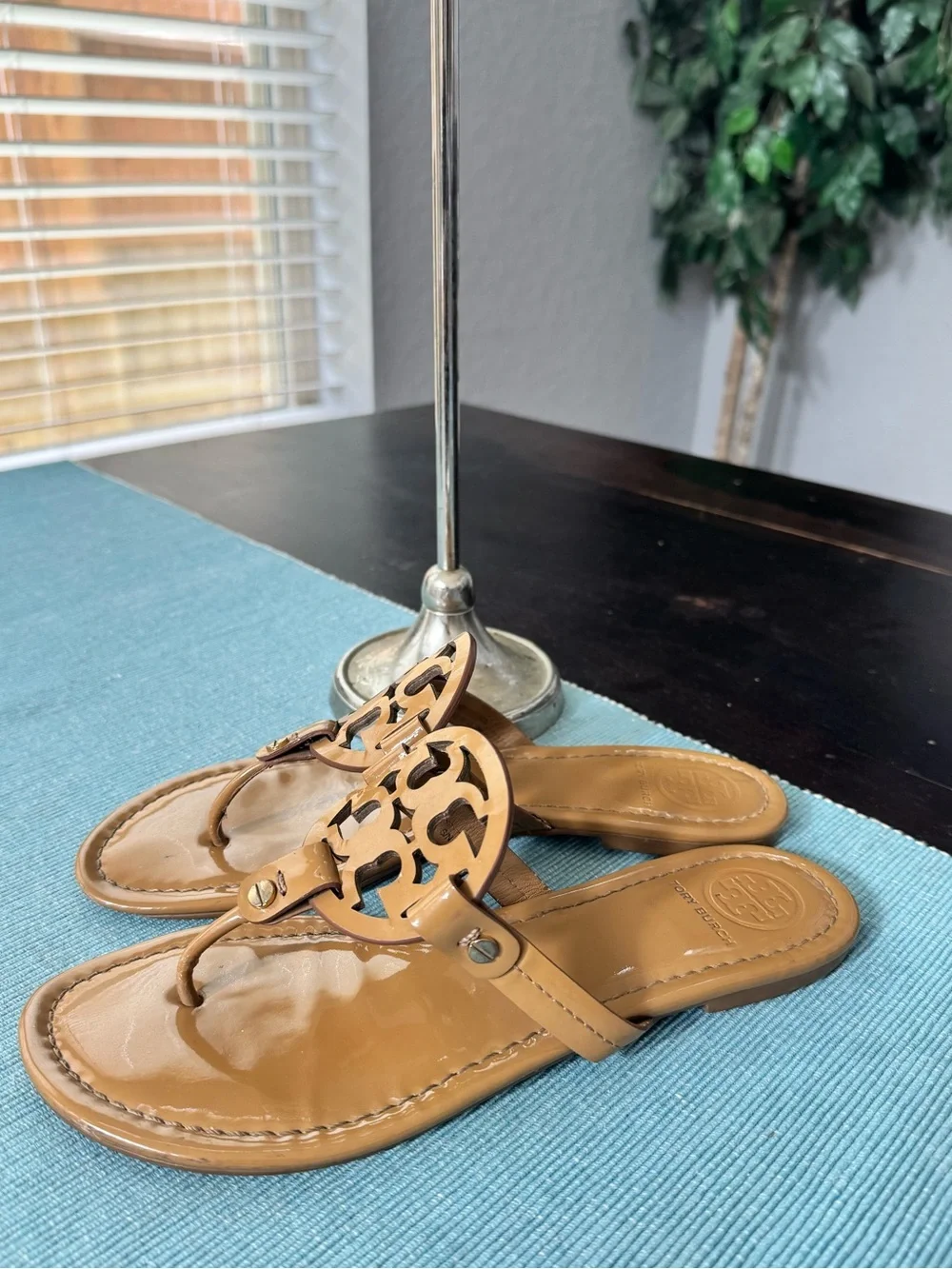 Tory Burch Miller Patent leather Sandals size 8